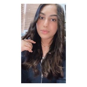 Meet your Posher, Vivian